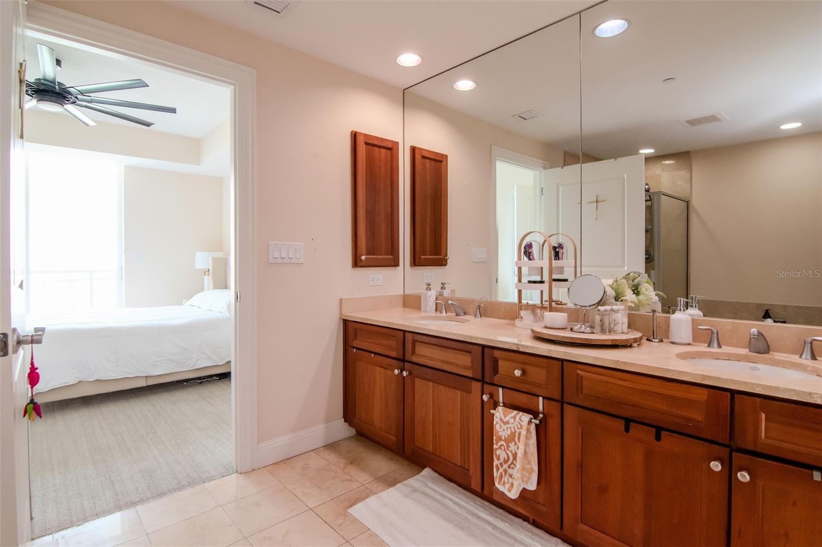 450 KNIGHTS RUN AVE #1003