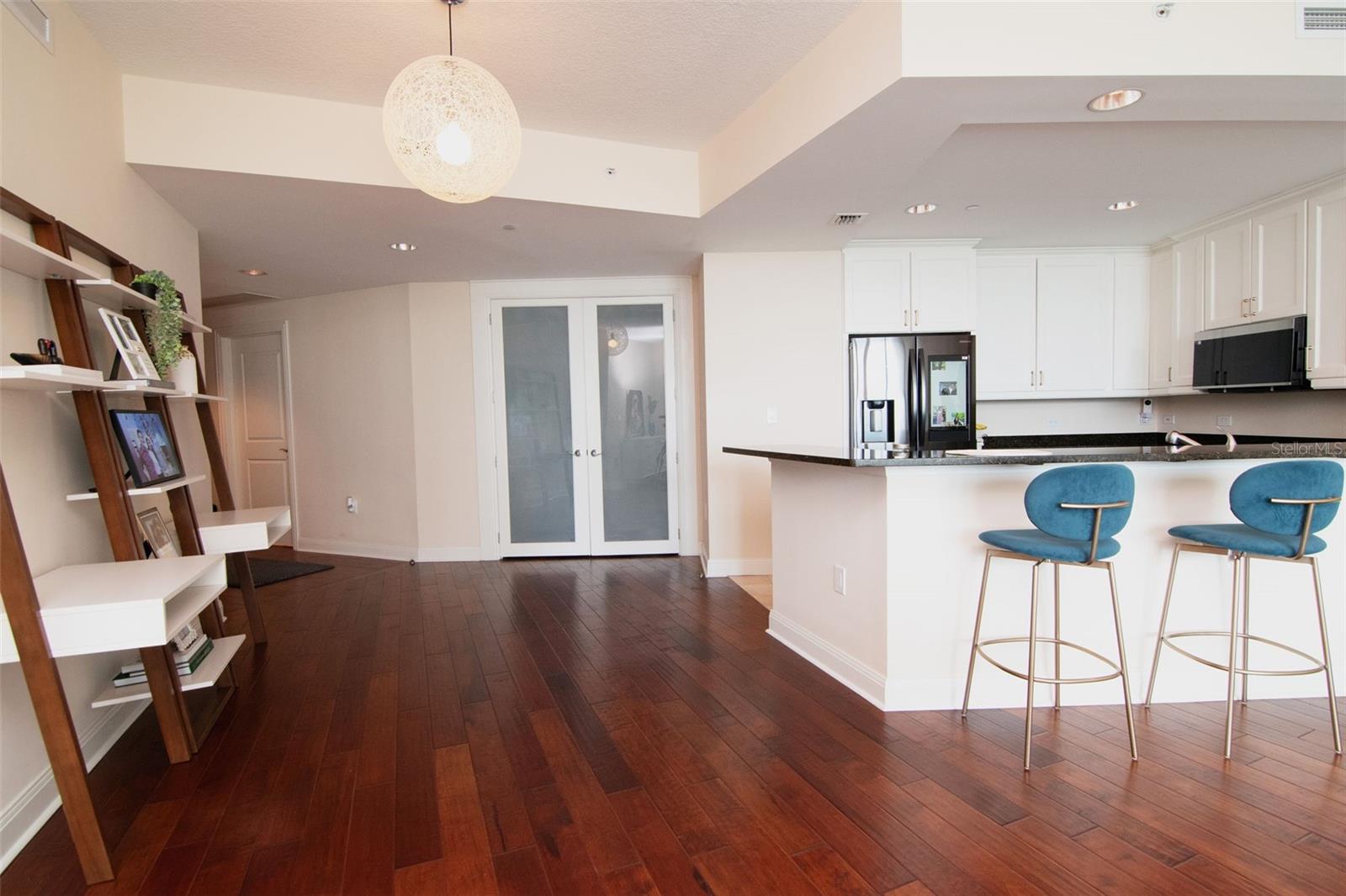 450 KNIGHTS RUN AVE #1003