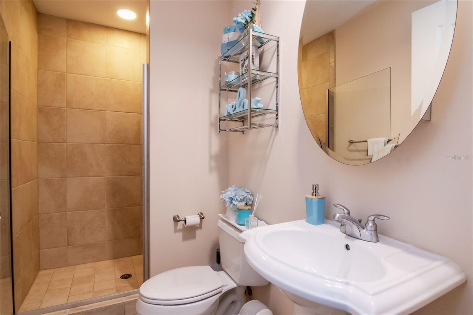 450 KNIGHTS RUN AVE #1003