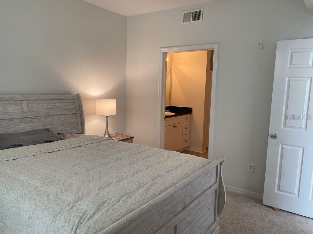 501 KNIGHTS RUN AVE #2218