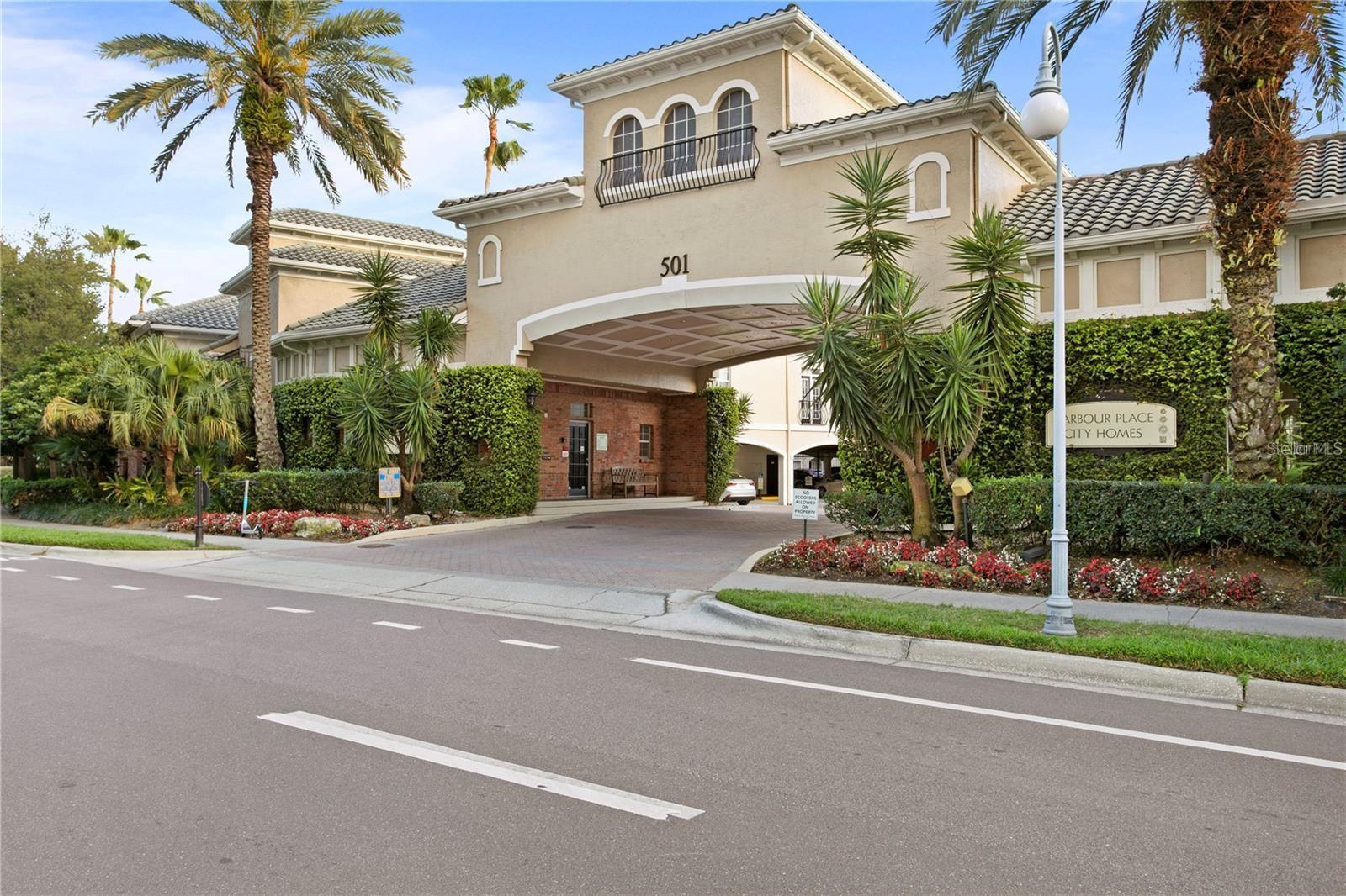 501 KNIGHTS RUN AVE #2218