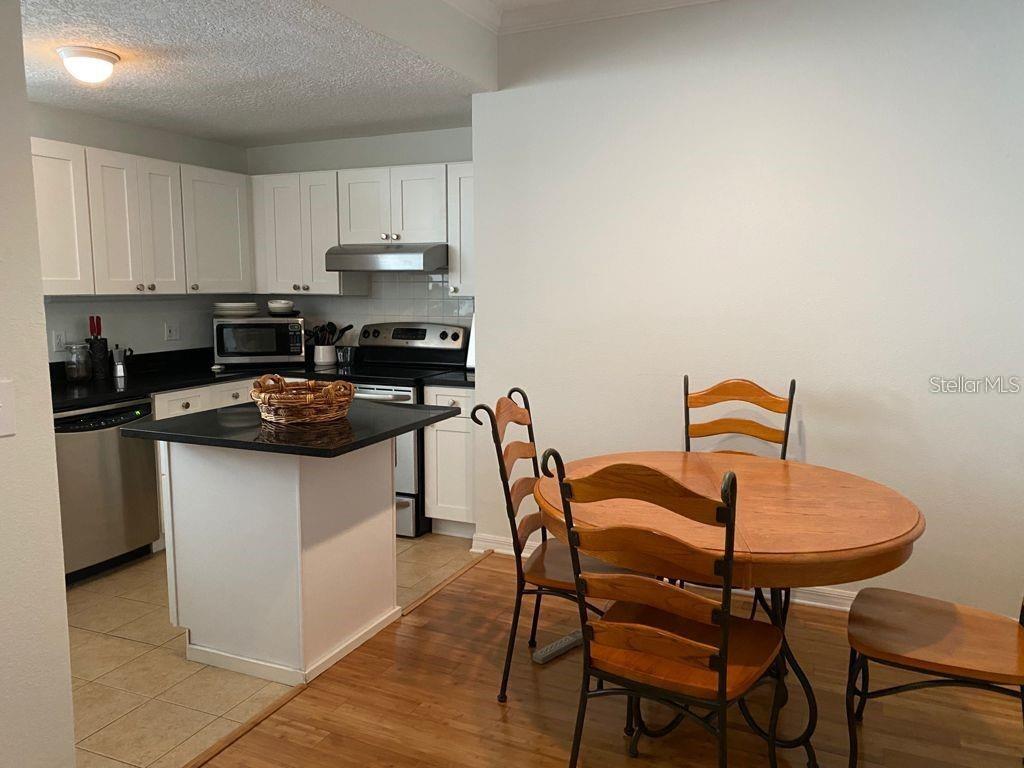 501 KNIGHTS RUN AVE #2218