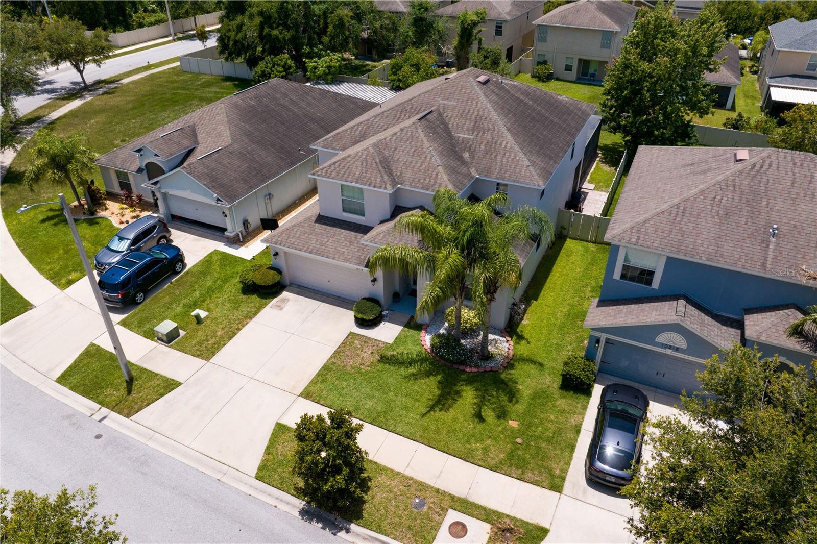 10216 SUMMER AZURE DR