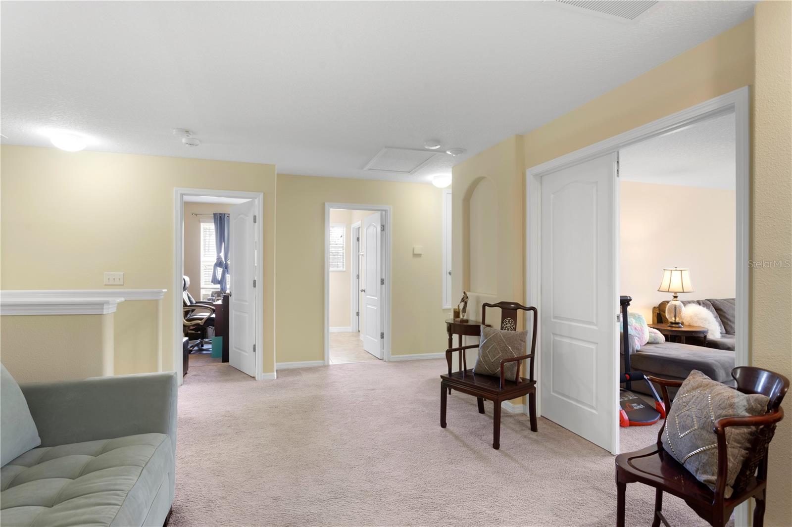 10216 SUMMER AZURE DR