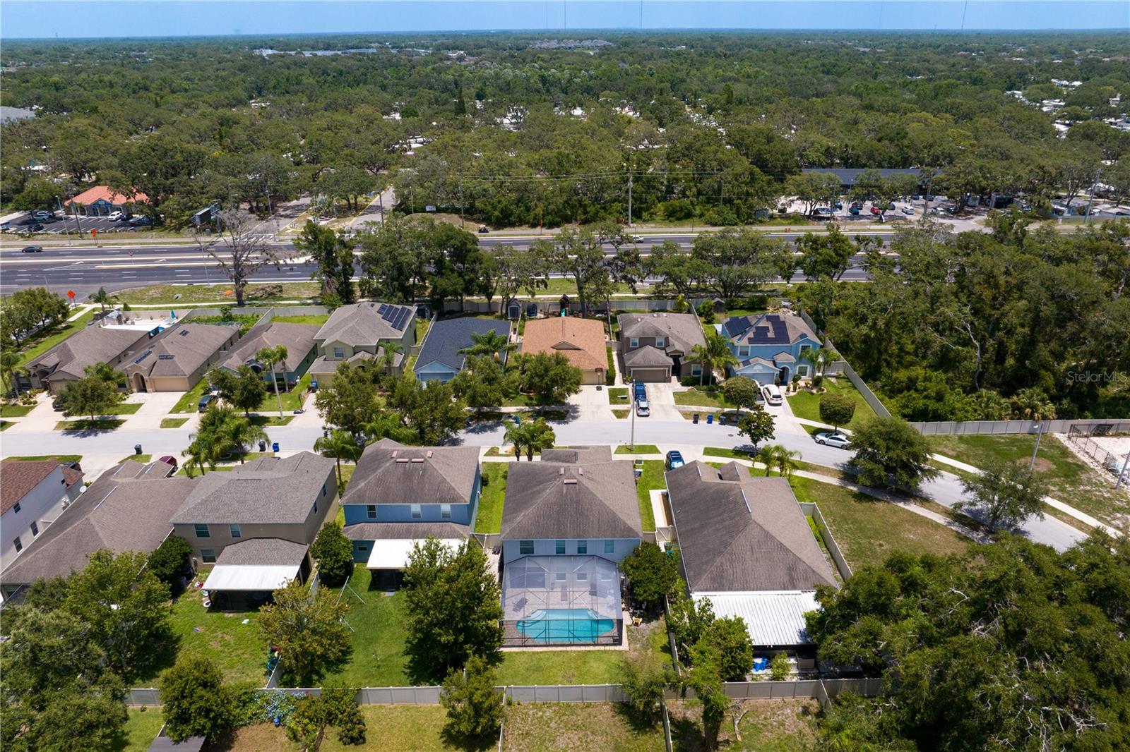 10216 SUMMER AZURE DR