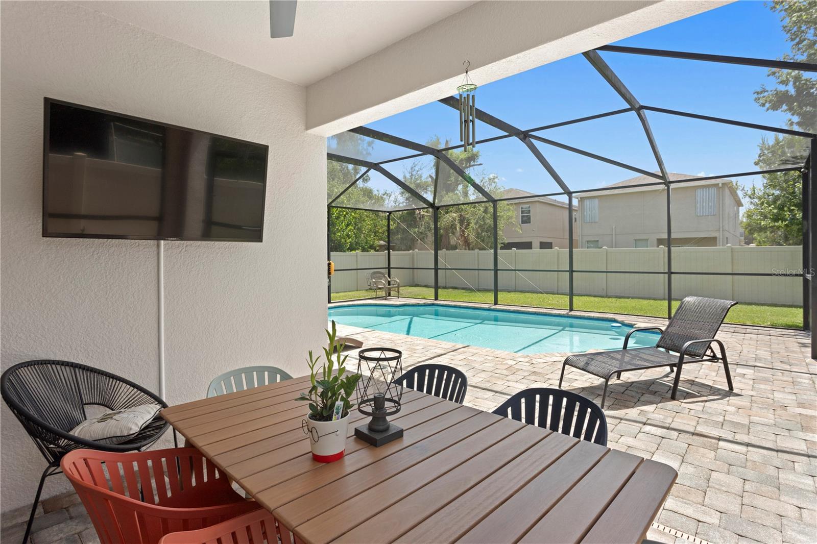 10216 SUMMER AZURE DR