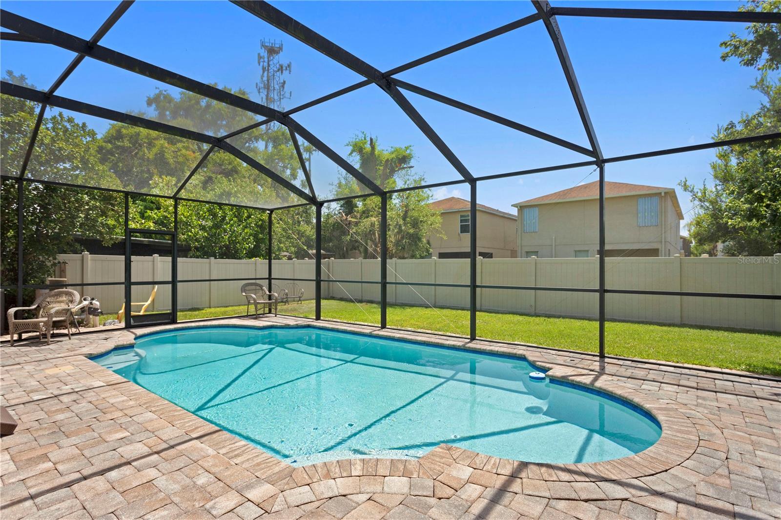 10216 SUMMER AZURE DR