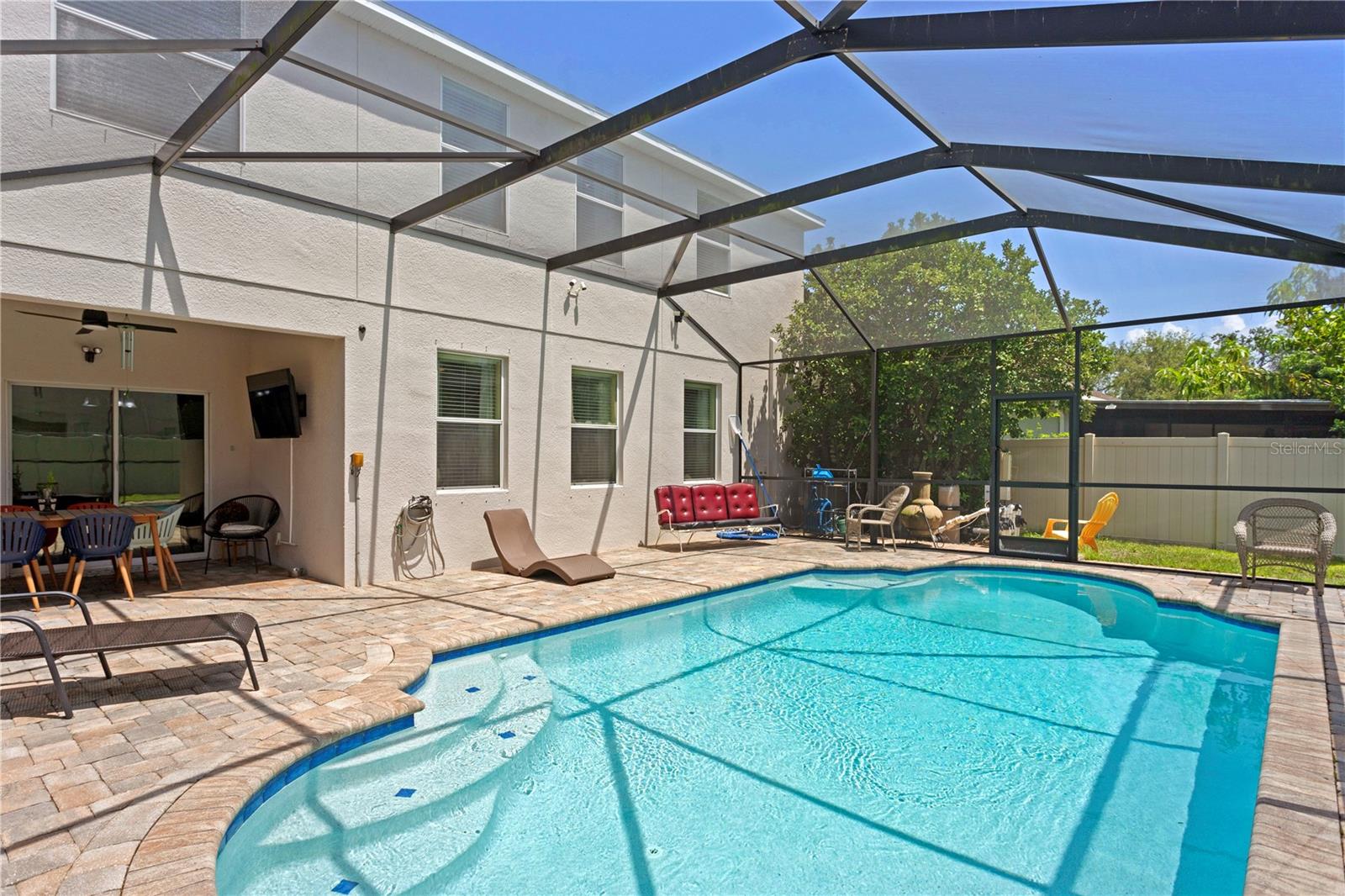 10216 SUMMER AZURE DR