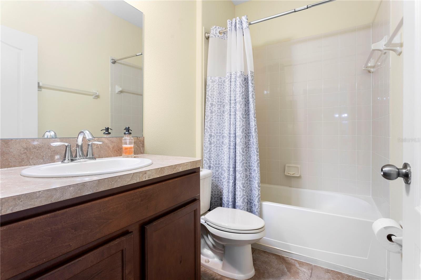 10216 SUMMER AZURE DR