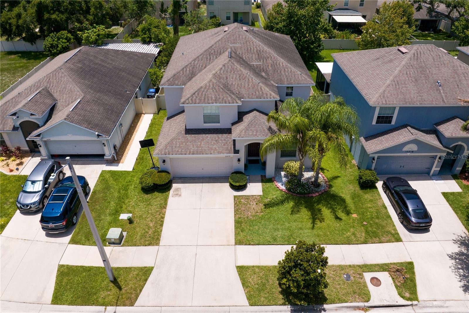 10216 SUMMER AZURE DR