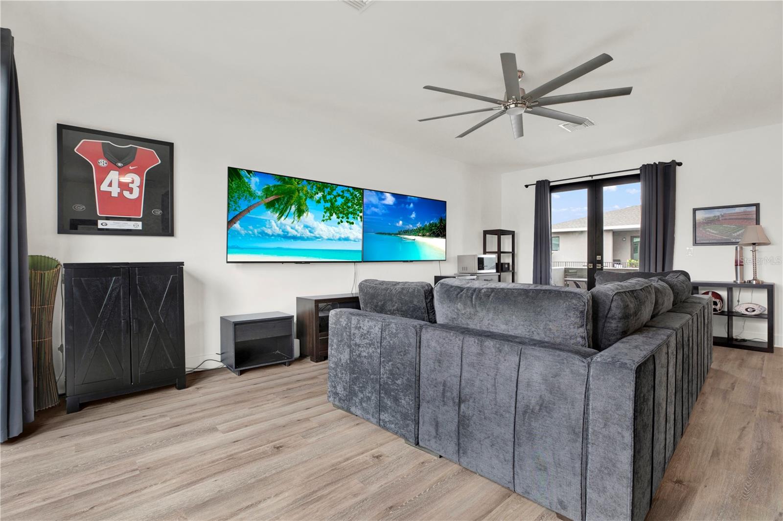 8714 PALM RANCHES PL