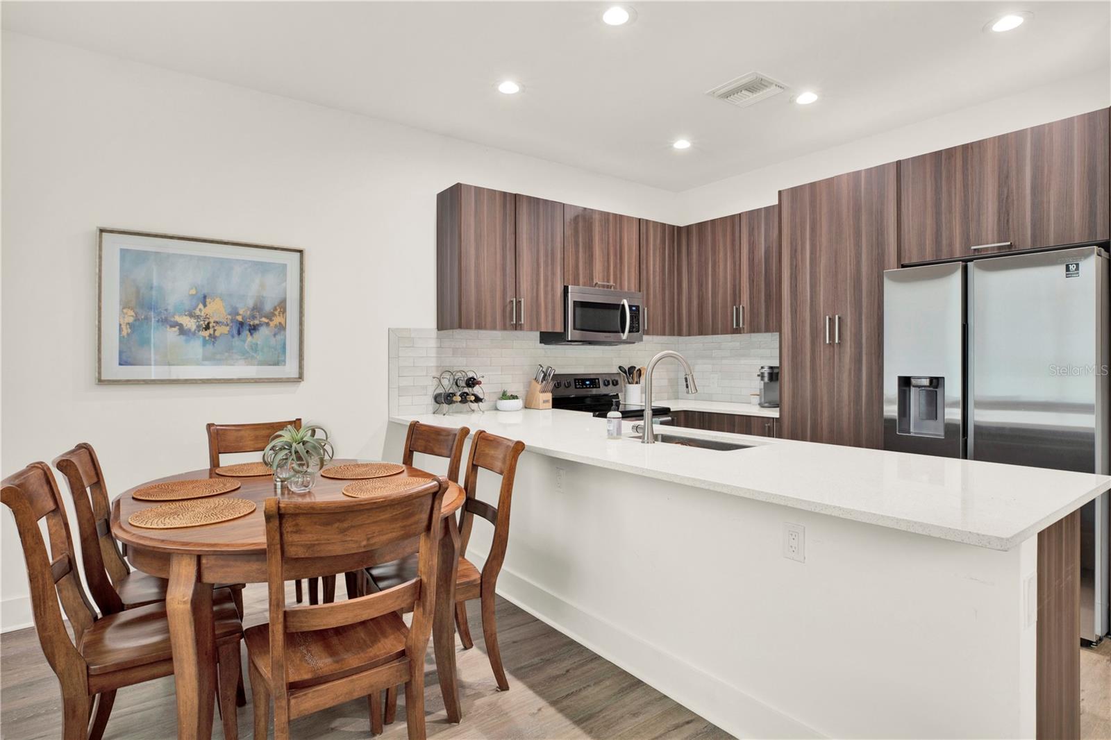 8714 PALM RANCHES PL