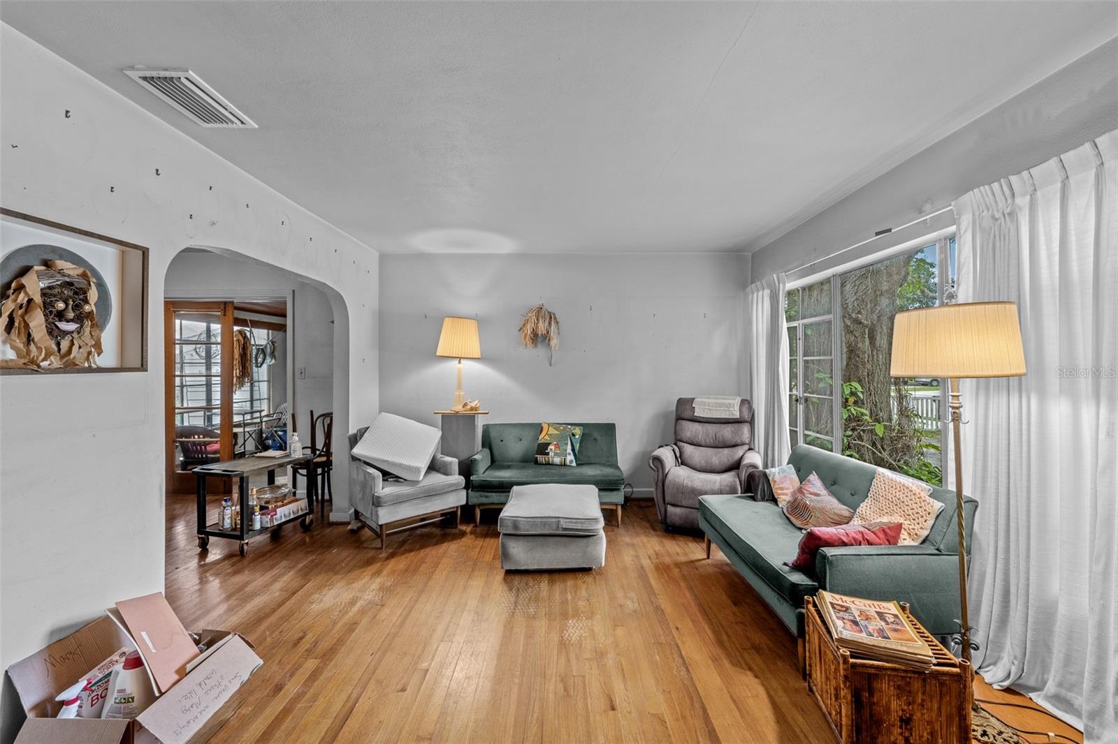 4008 W EL PRADO BLVD