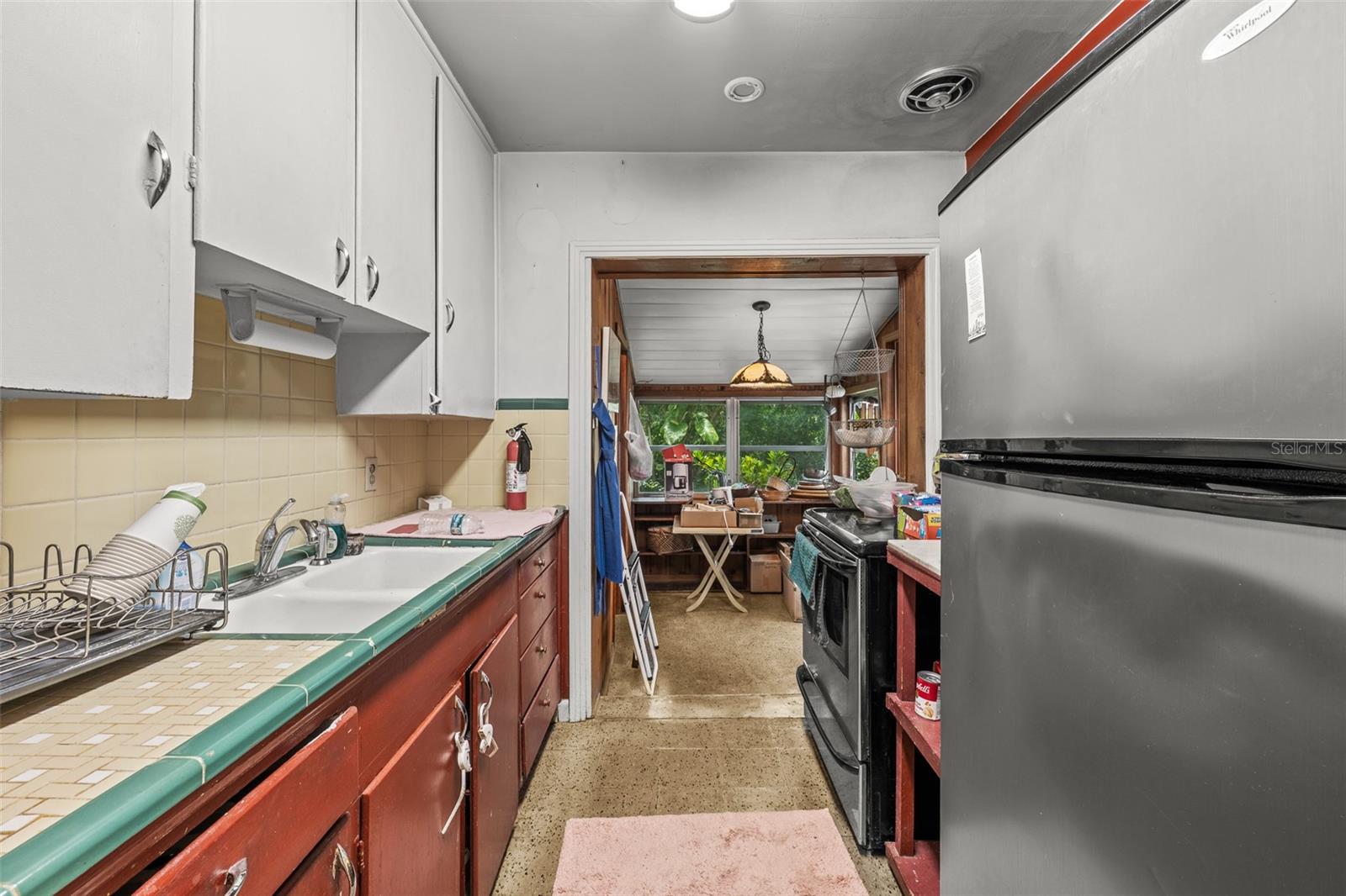 4008 W EL PRADO BLVD