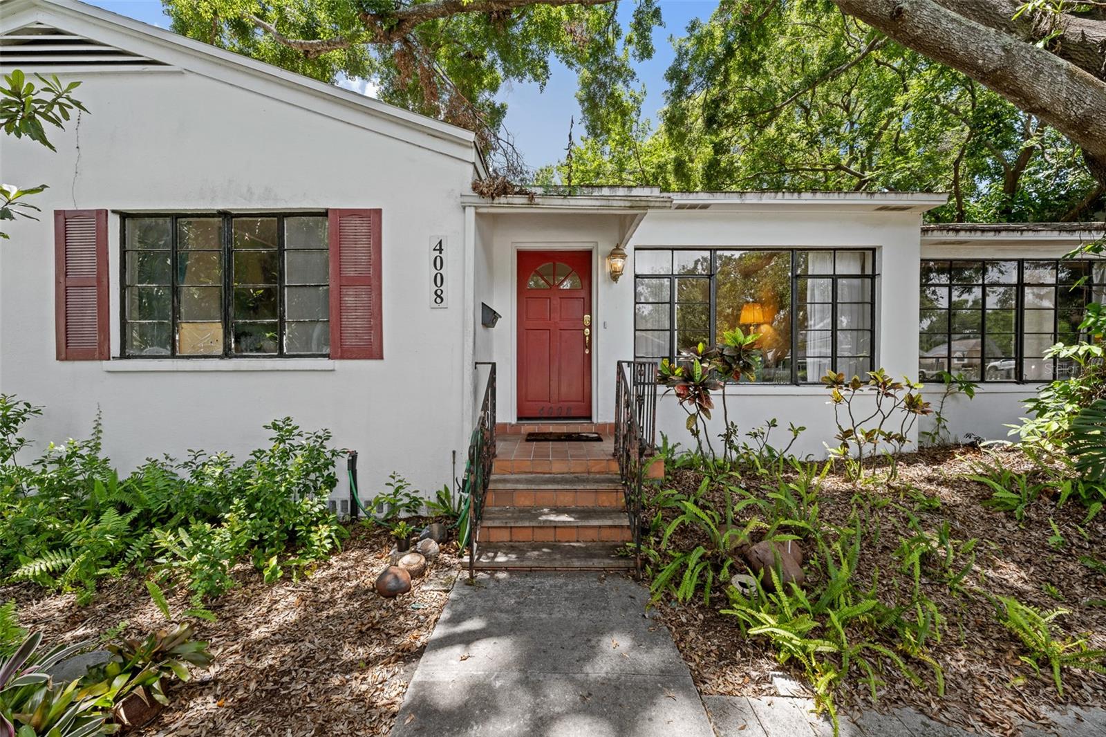 4008 W EL PRADO BLVD