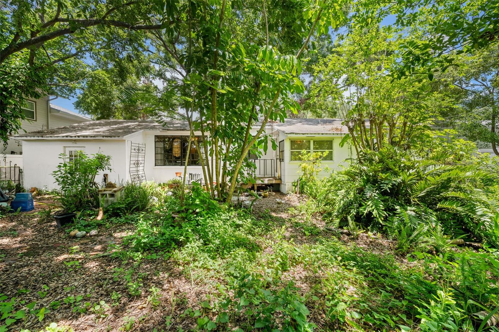 4008 W EL PRADO BLVD