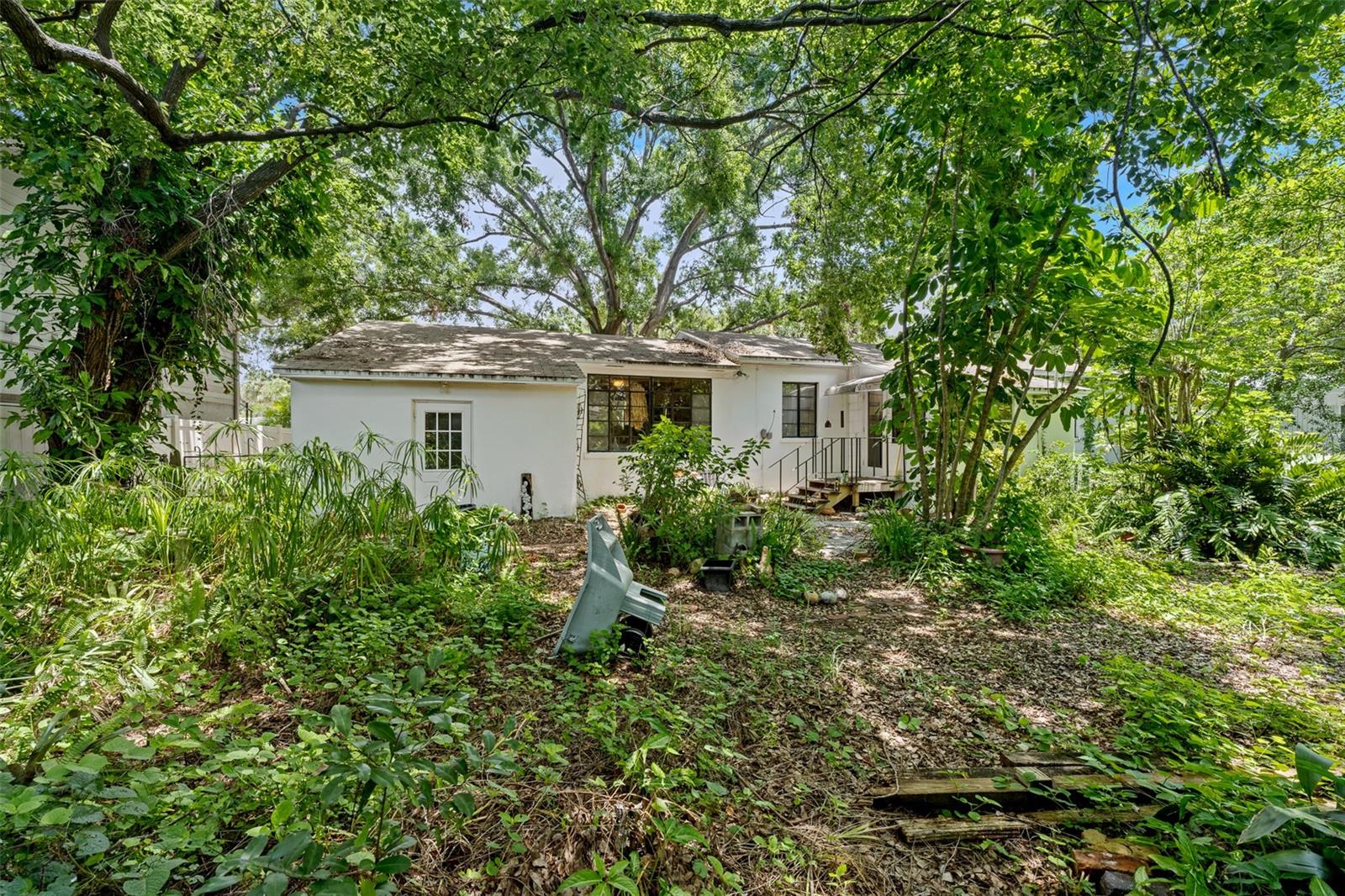 4008 W EL PRADO BLVD