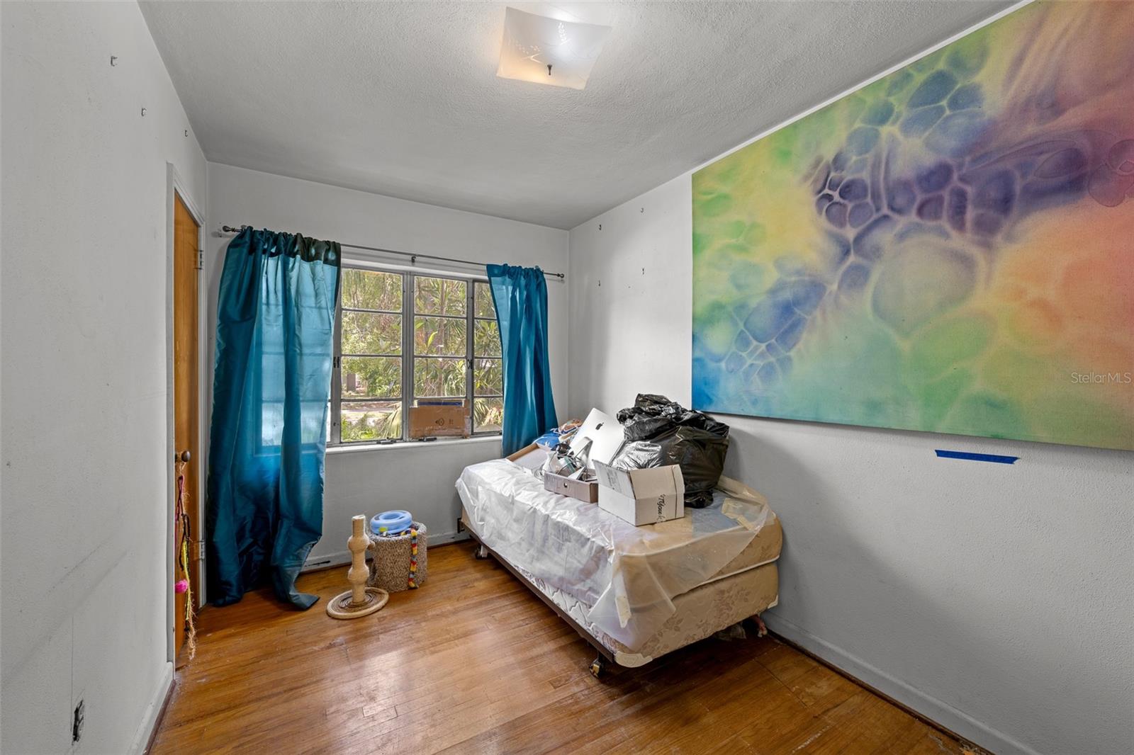 4008 W EL PRADO BLVD