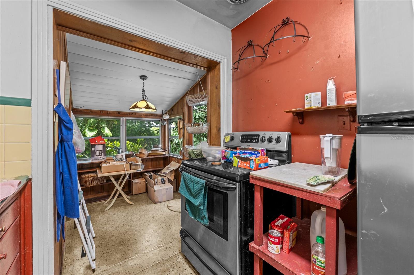 4008 W EL PRADO BLVD