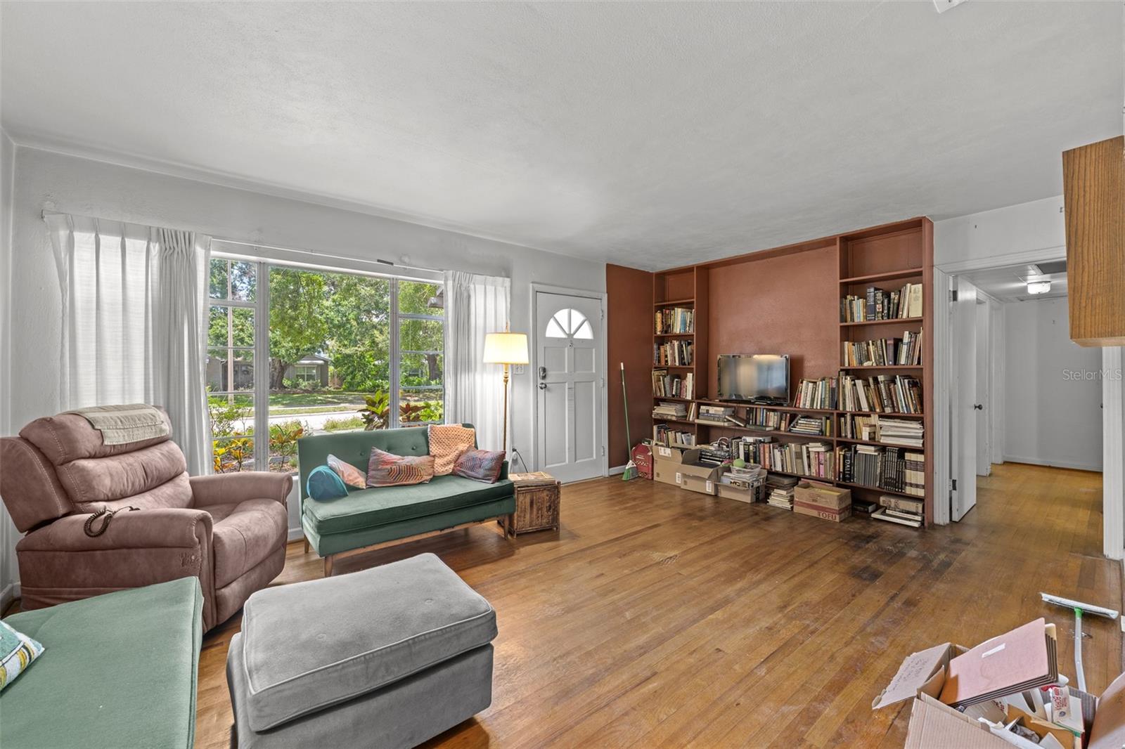 4008 W EL PRADO BLVD