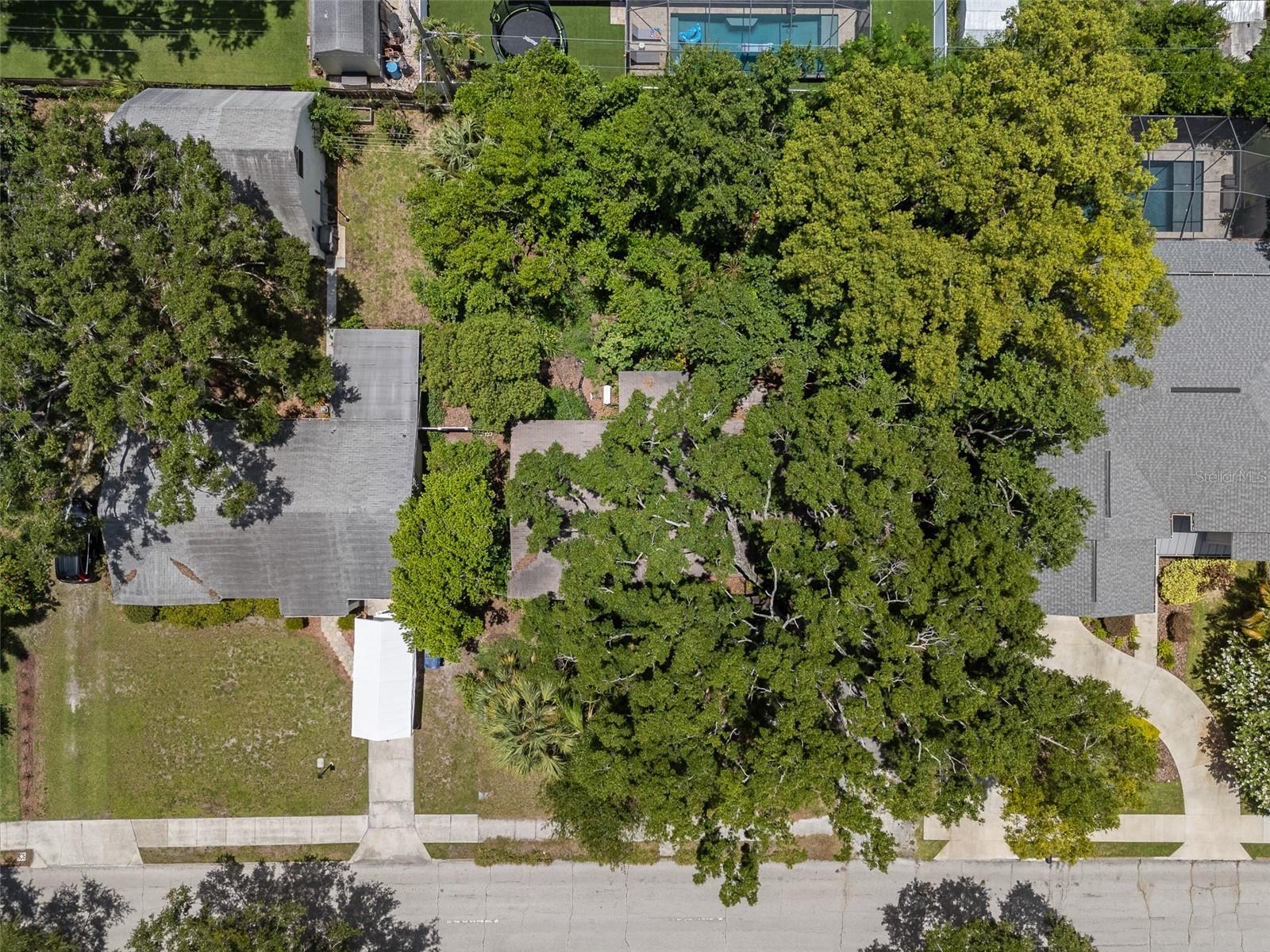 4008 W EL PRADO BLVD