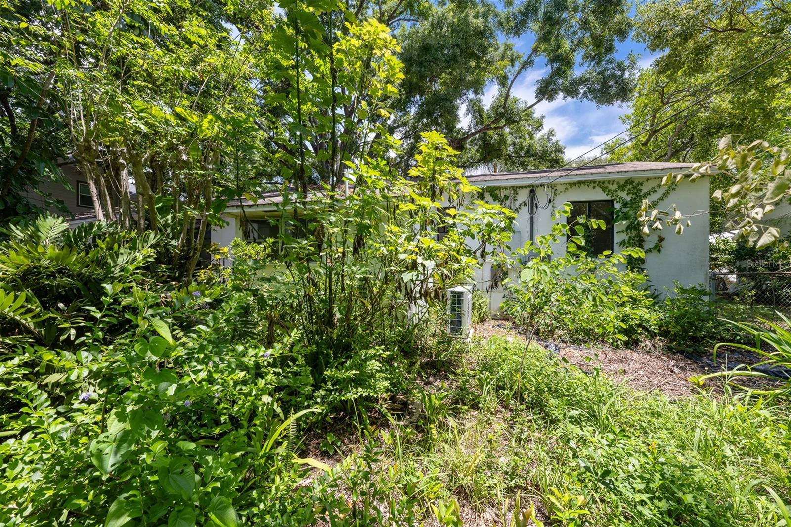 4008 W EL PRADO BLVD