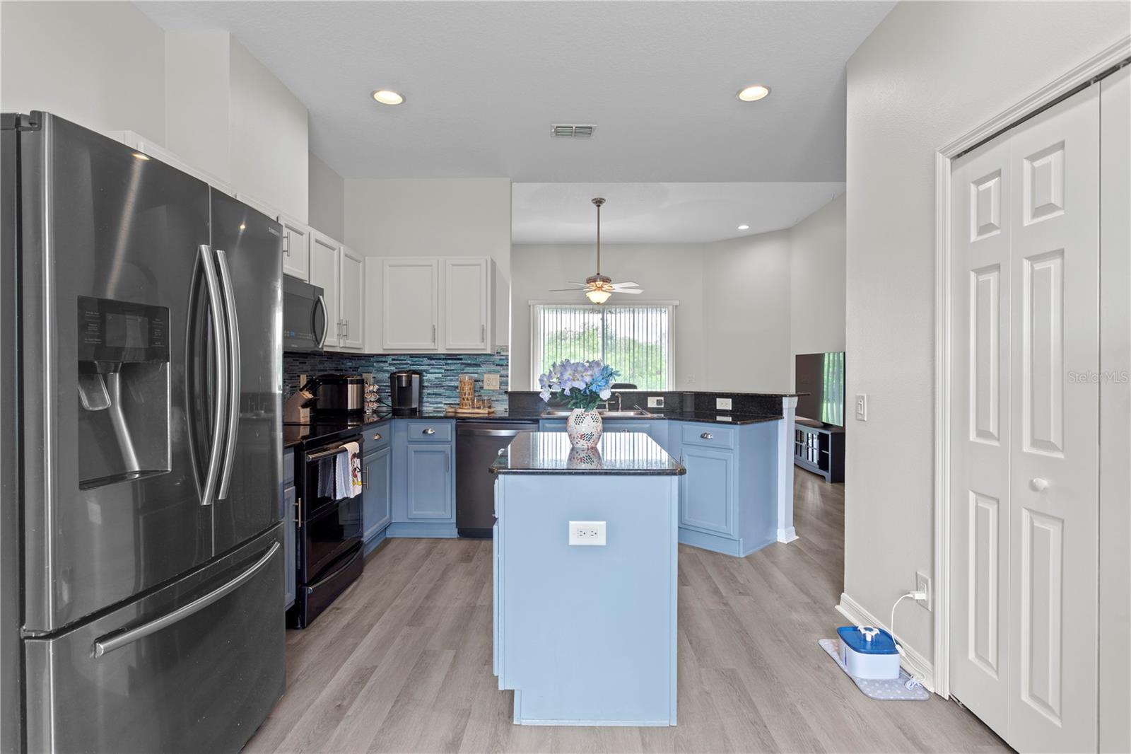 20120 NATURES HIKE WAY