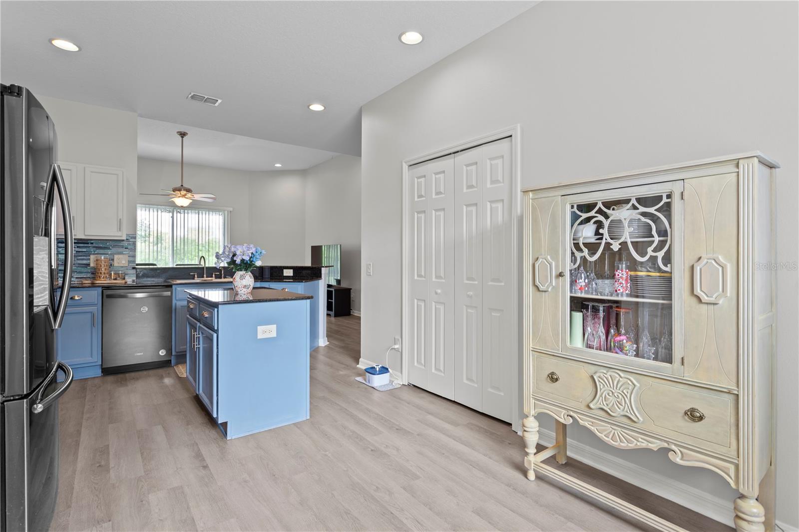 20120 NATURES HIKE WAY