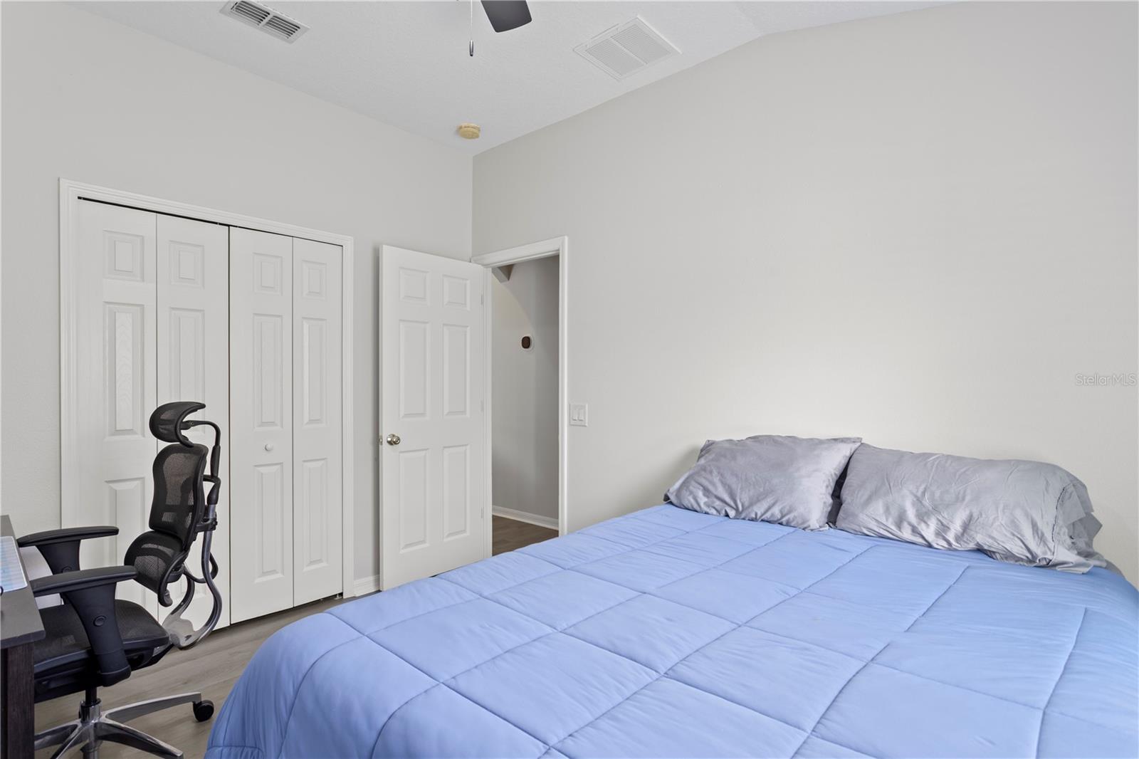 20120 NATURES HIKE WAY