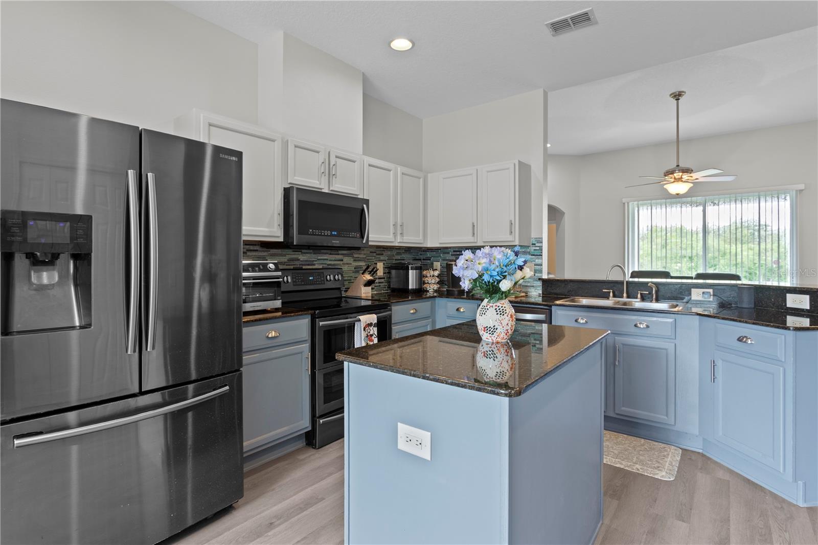 20120 NATURES HIKE WAY