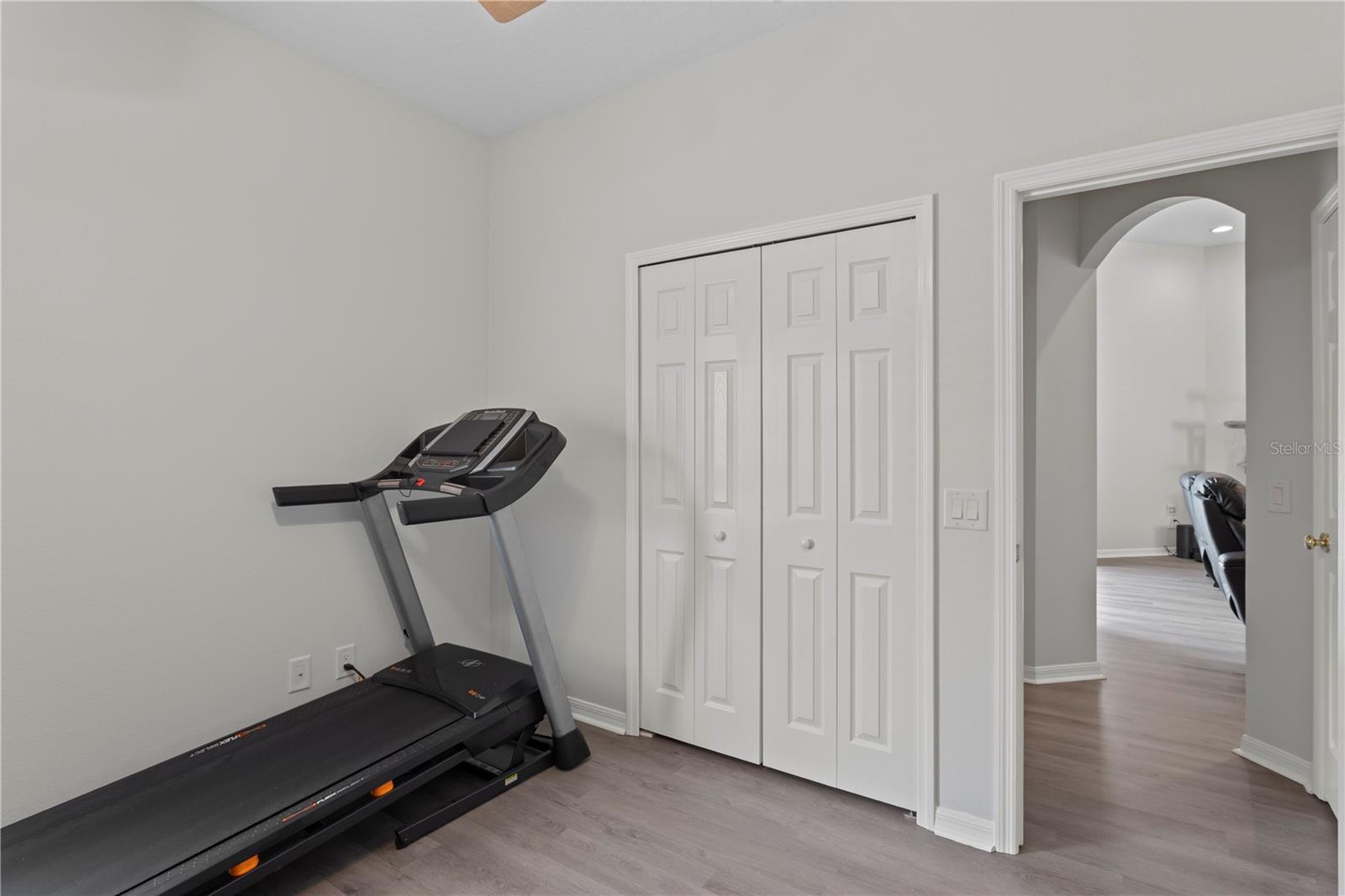 20120 NATURES HIKE WAY