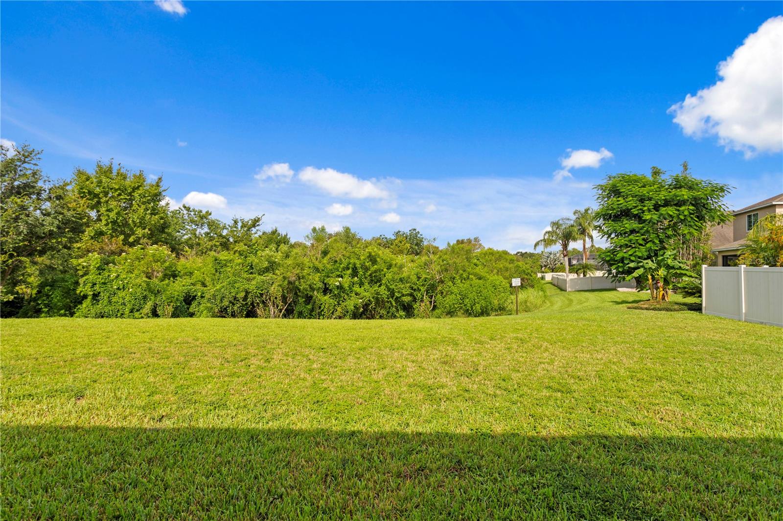 20120 NATURES HIKE WAY