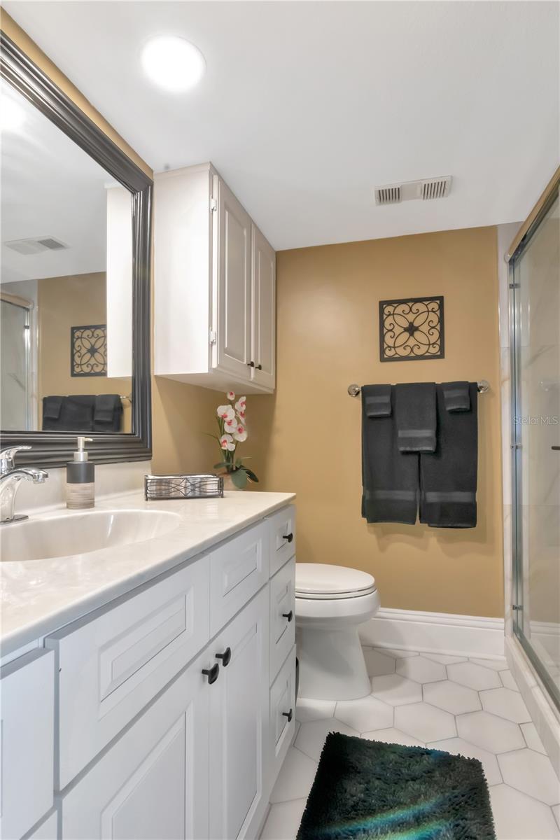 4141 BAYSHORE BLVD #304