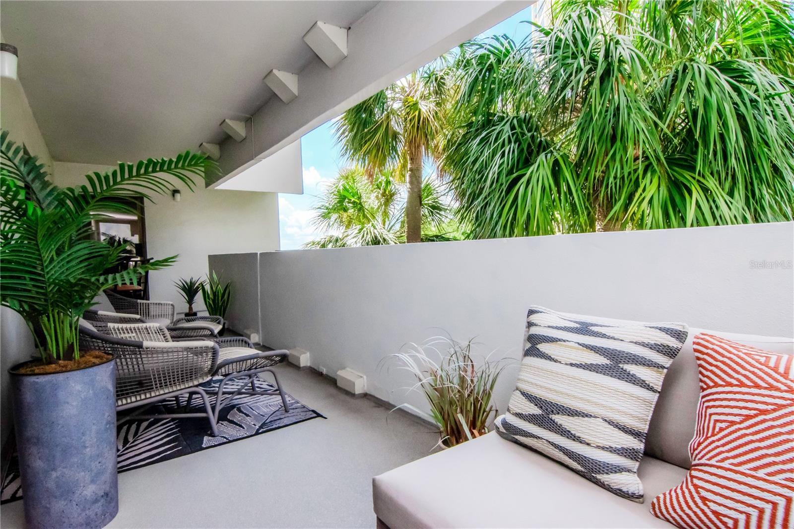 4141 BAYSHORE BLVD #304