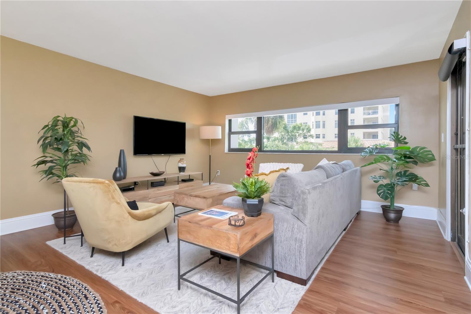 4141 BAYSHORE BLVD #304