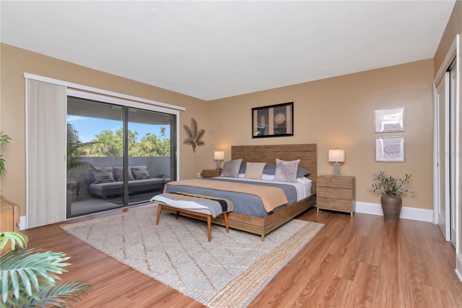 4141 BAYSHORE BLVD #304