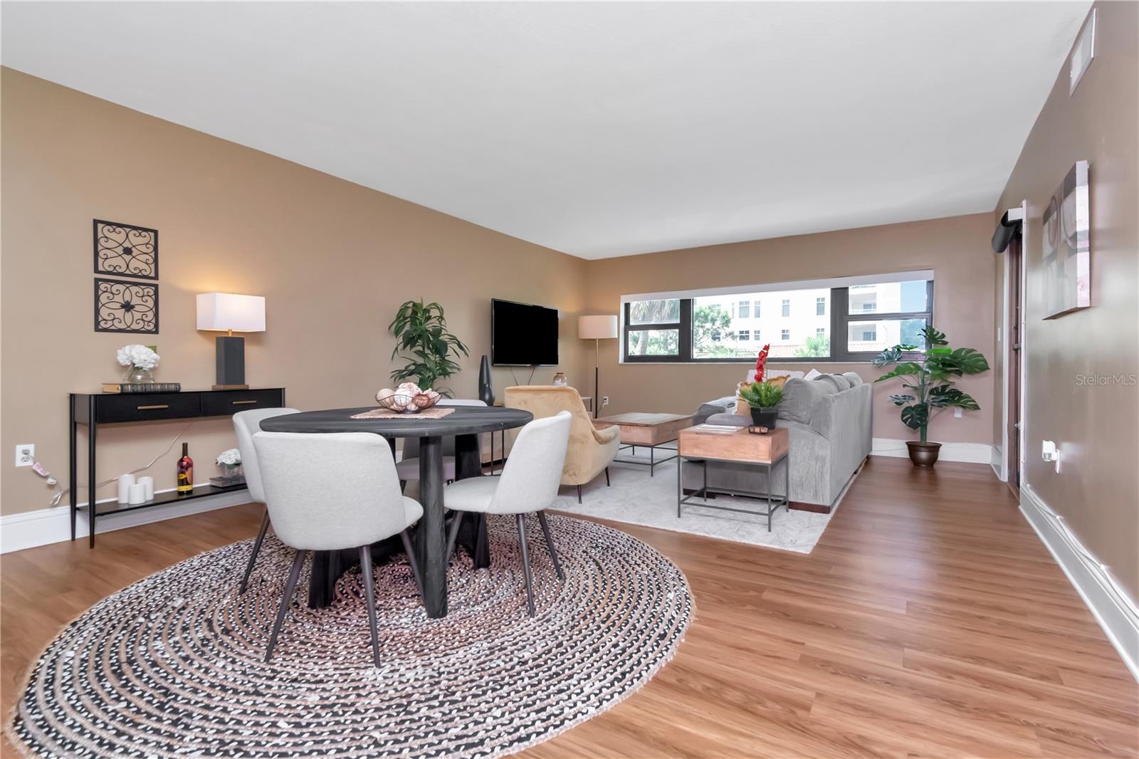 4141 BAYSHORE BLVD #304