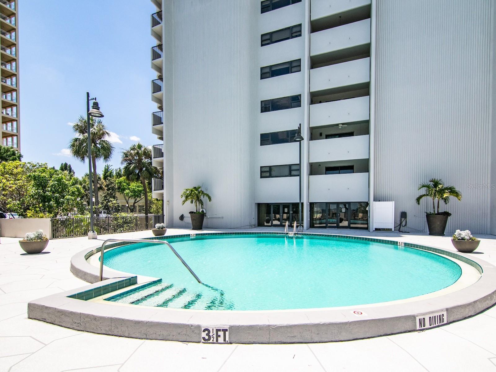 4141 BAYSHORE BLVD #304