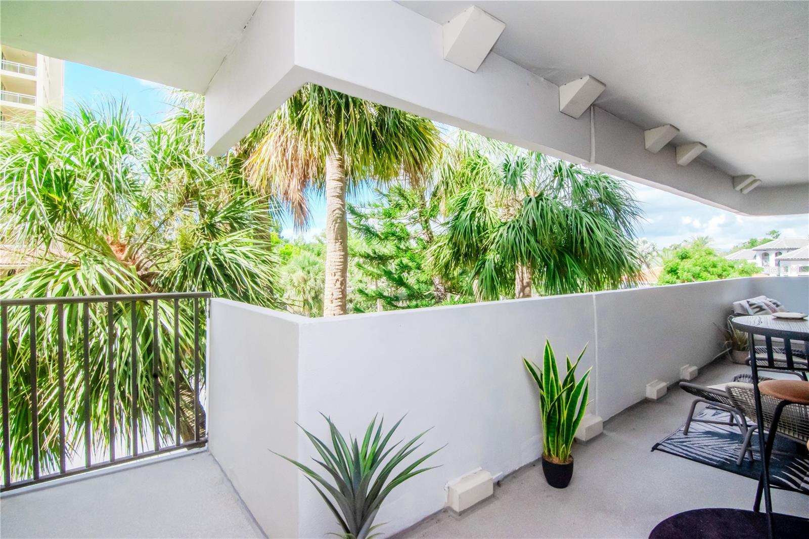 4141 BAYSHORE BLVD #304