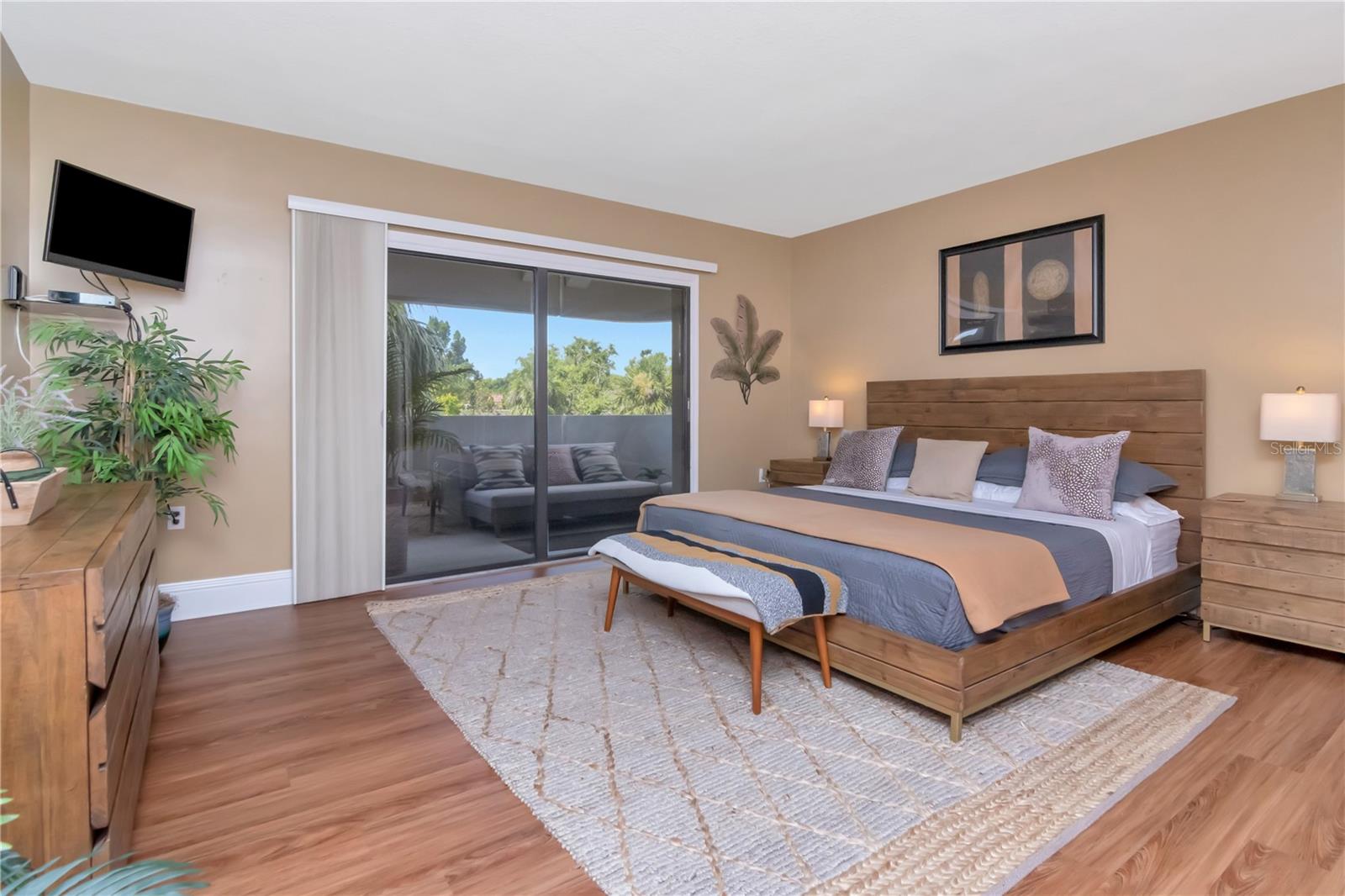 4141 BAYSHORE BLVD #304