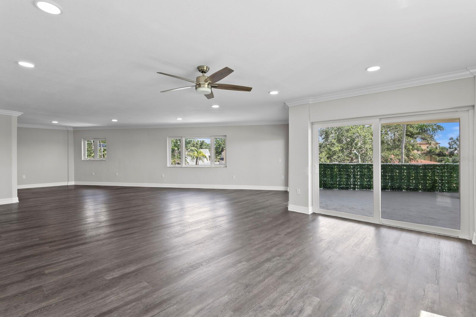 1200 N SHORE DR NE #312