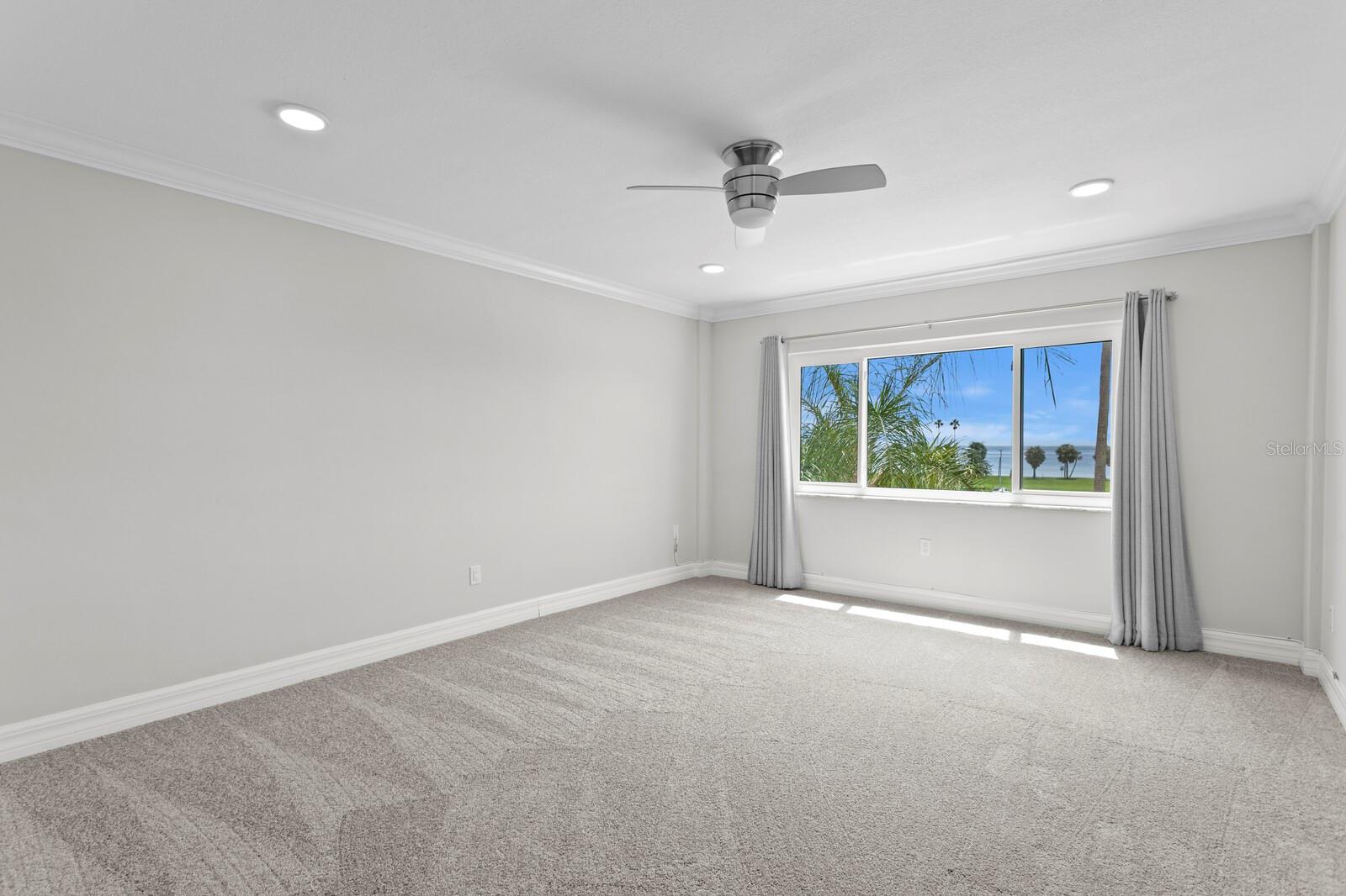 1200 N SHORE DR NE #312