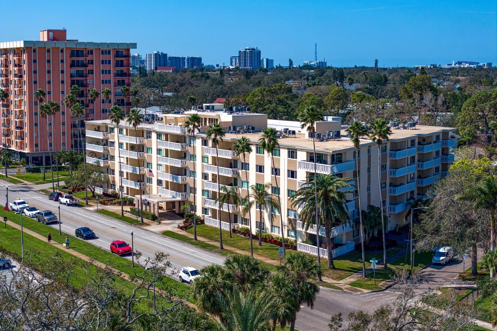 1200 N SHORE DR NE #312