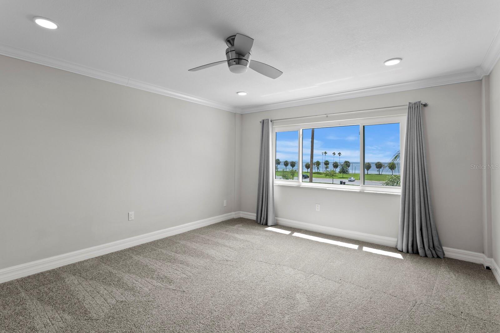 1200 N SHORE DR NE #312