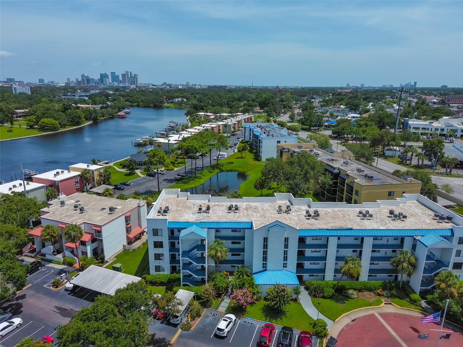 2424 W TAMPA BAY BLVD #L301