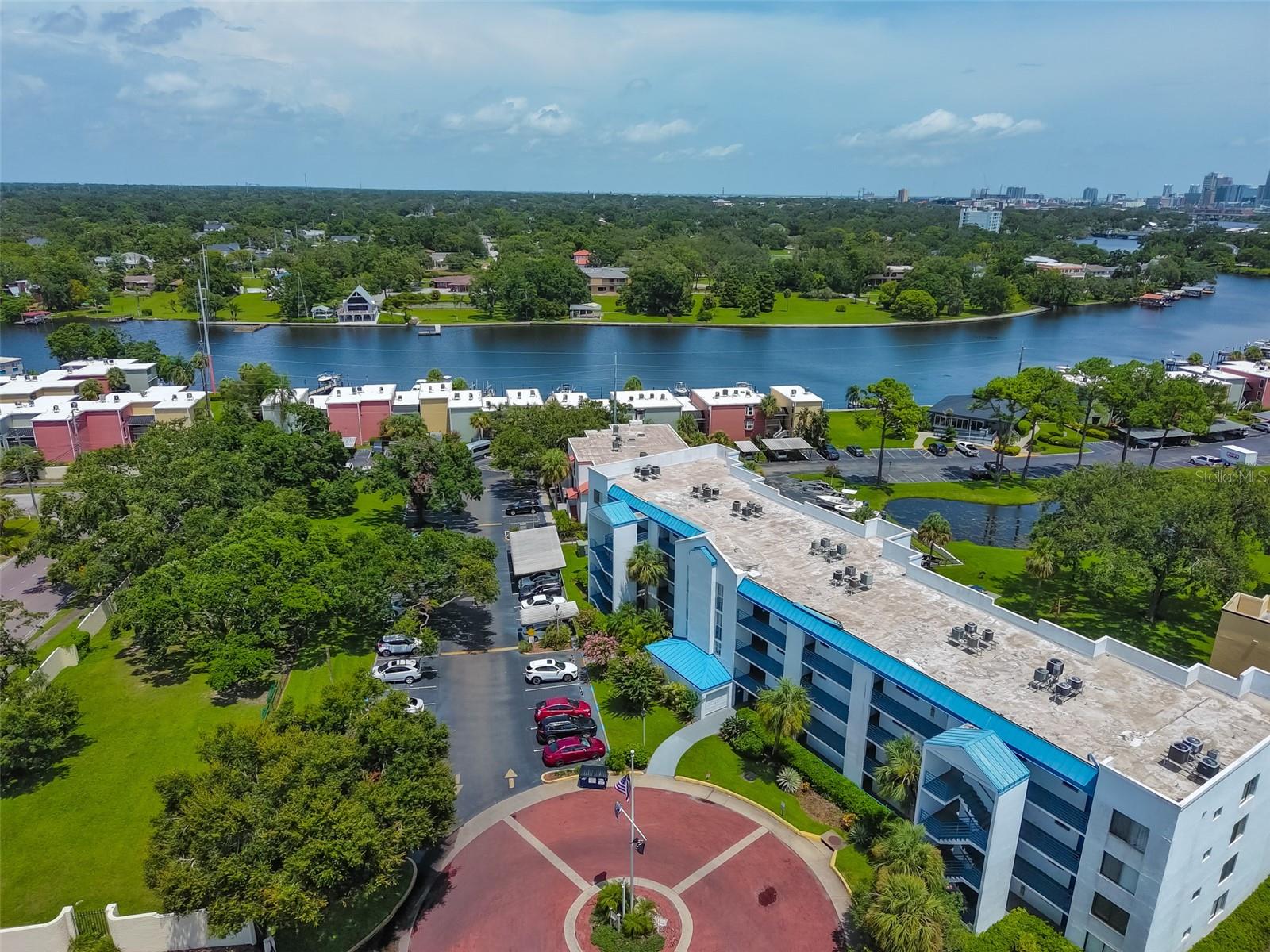 2424 W TAMPA BAY BLVD #L301