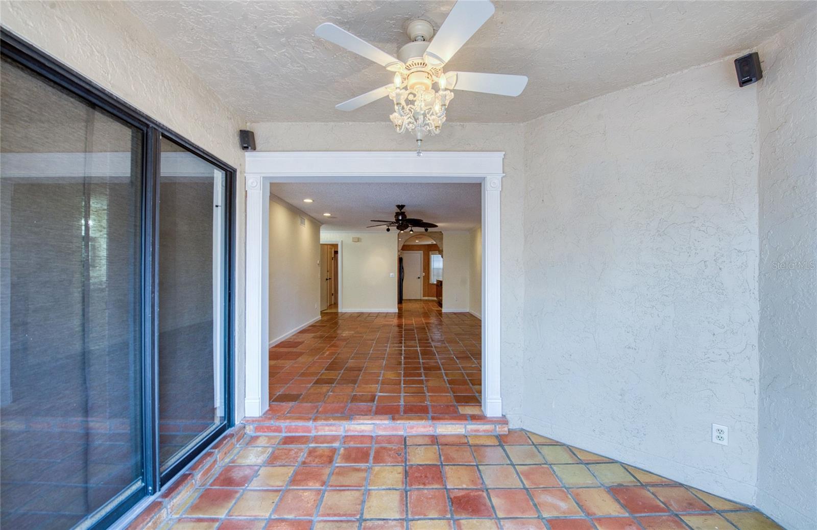 10410 LA MIRAGE CT #104