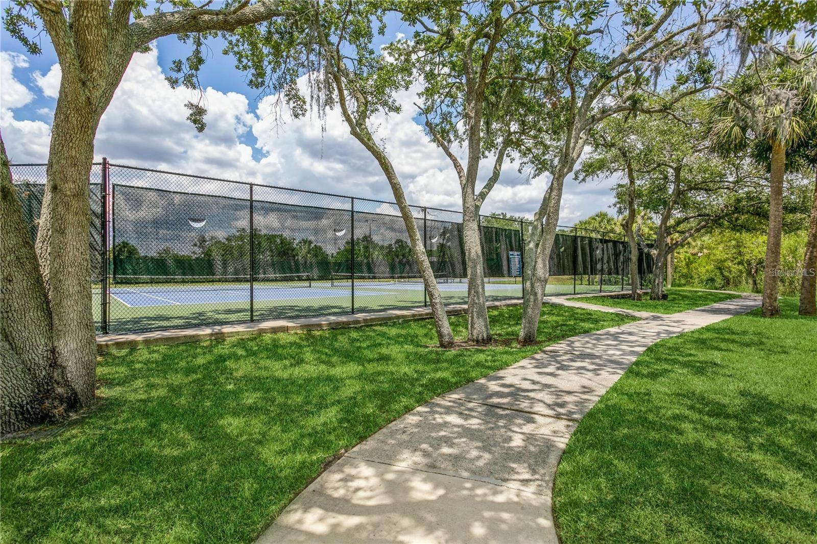 10410 LA MIRAGE CT #104