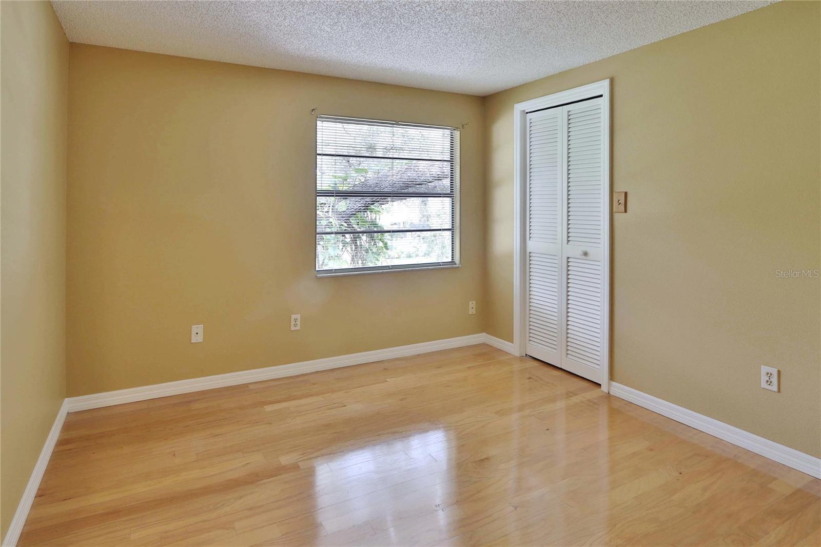 16813 ROLLING ROCK DR