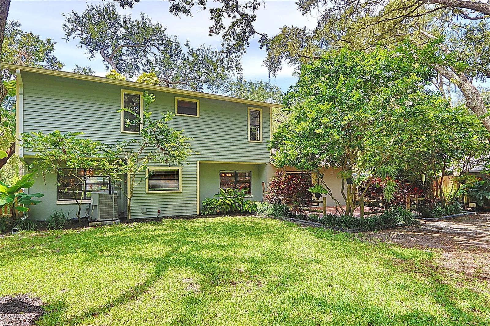 16813 ROLLING ROCK DR